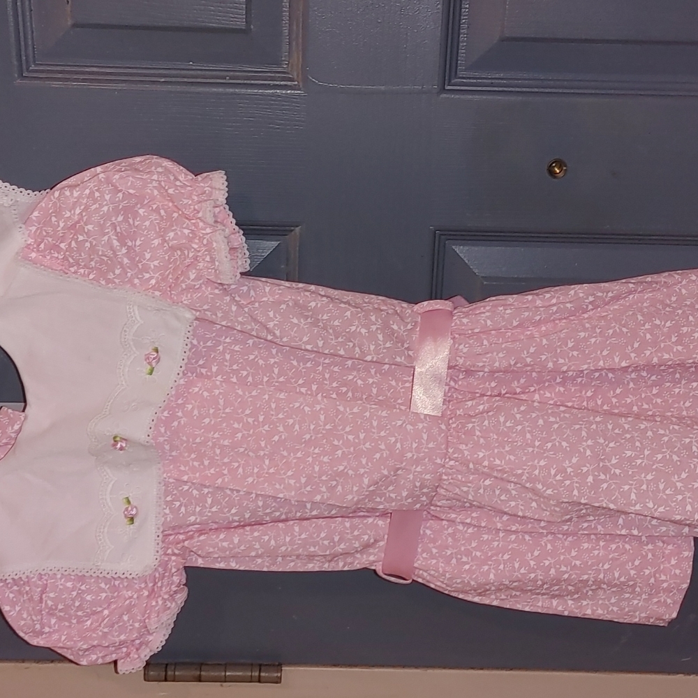 Girls pink dress